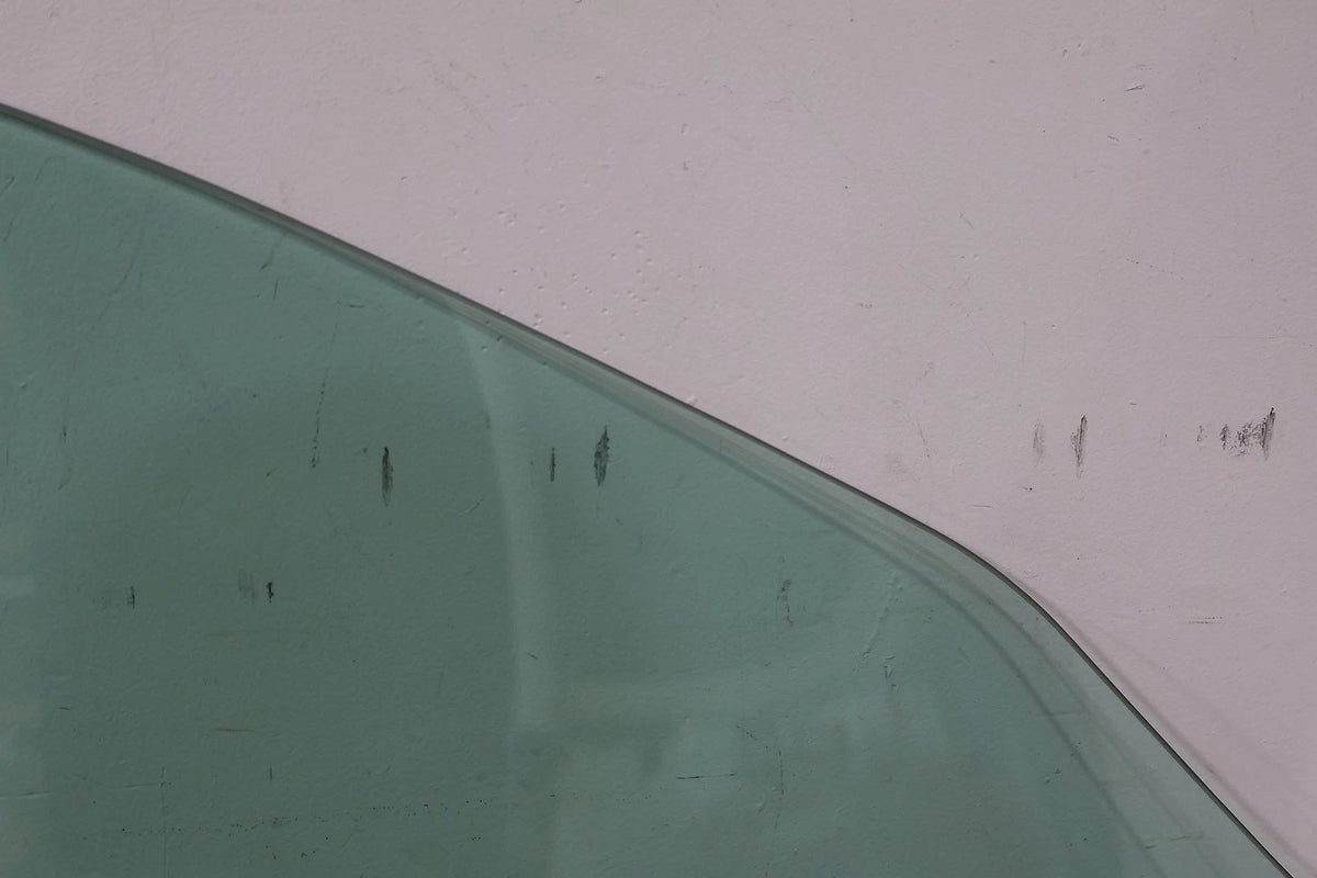 2003 Chevrolet Corvette- FRONT DOOR GLASS/WINDOW