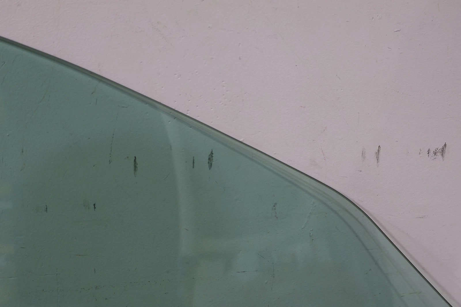 2003 Chevrolet Corvette- FRONT DOOR GLASS/WINDOW