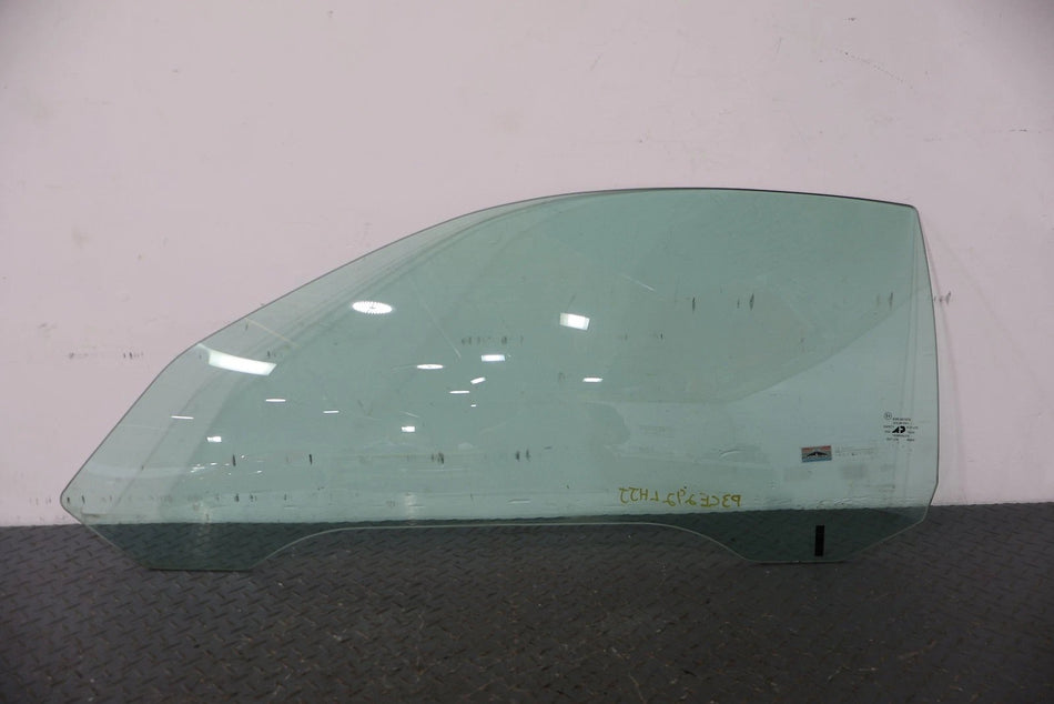 2003 Chevrolet Corvette- FRONT DOOR GLASS/WINDOW