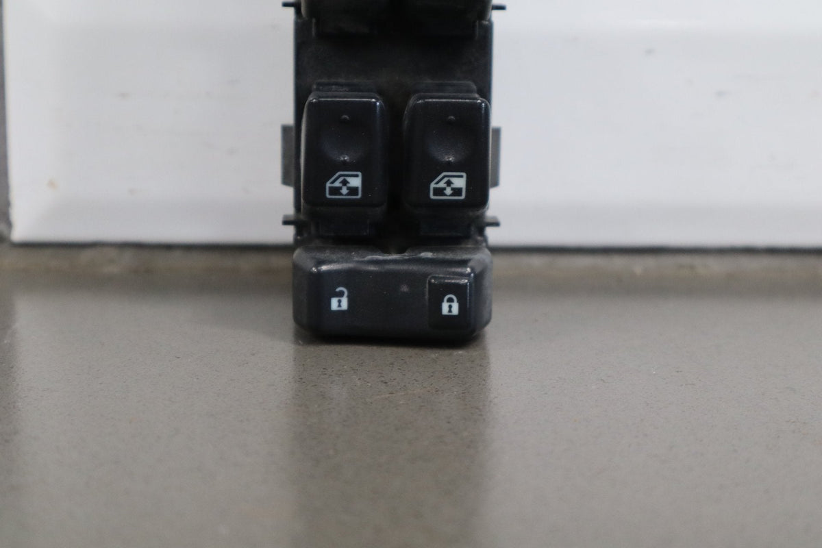 2003 Chevrolet Silverado 2500 Crew Cab Left Front Window Switch OEM