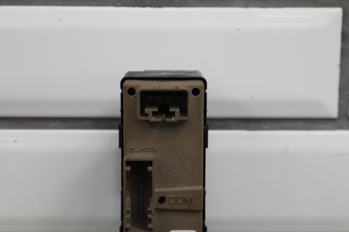 2003 Chevrolet Silverado 2500 Crew Cab Left Front Window Switch OEM