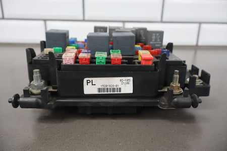 2003 Chevrolet Silverado 2500 GMT800 8.1L Underhood Engine Fuse Box 15811689