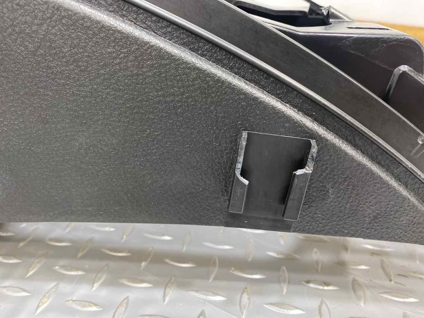 2003 Chevrolet SSR- Front Console