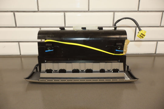 2003 GMC Sierra 1500 Passenger Right Dash Air Bag (Neutral 522)