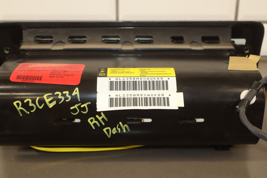 2003 GMC Sierra 1500 Passenger Right Dash Air Bag (Neutral 522)