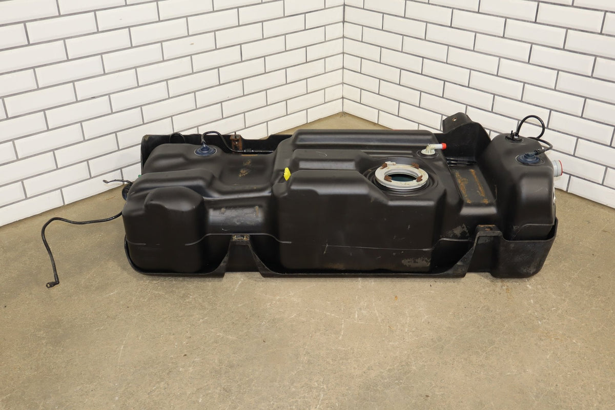 2003 Hummer H2 32 Gallon Fuel Tank 15203679 W/ Skid Plate - No Fuel Pump