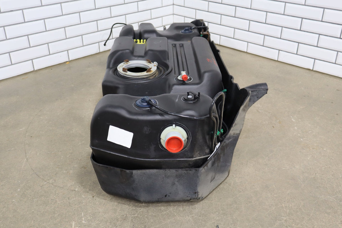 2003 Hummer H2 32 Gallon Fuel Tank 15203679 W/ Skid Plate - No Fuel Pump