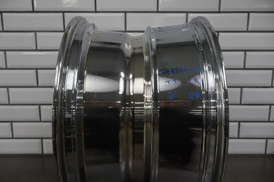 2003 Hummer H2 Aftermarket 20x12 Chrome Moto Metal MO962 Wheel Set