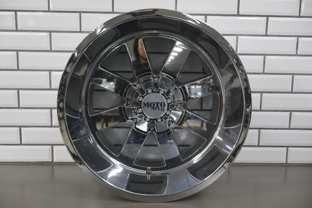 2003 Hummer H2 Aftermarket 20x12 Chrome Moto Metal MO962 Wheel Set
