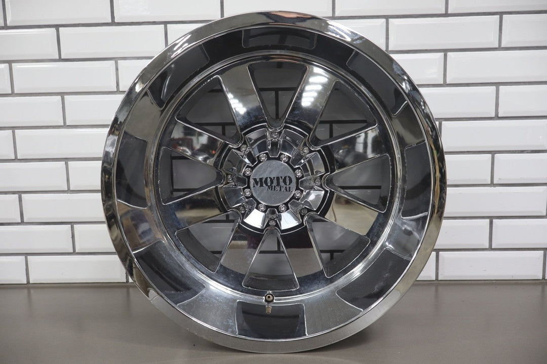 2003 Hummer H2 Aftermarket 20x12 Chrome Moto Metal MO962 Wheel Set