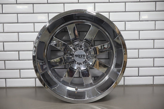 2003 Hummer H2 Aftermarket 20x12 Chrome Moto Metal MO962 Wheel Set