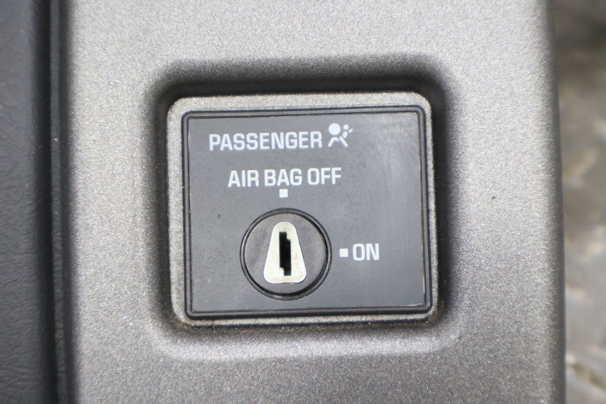 2003 Hummer H2- Dash Vent