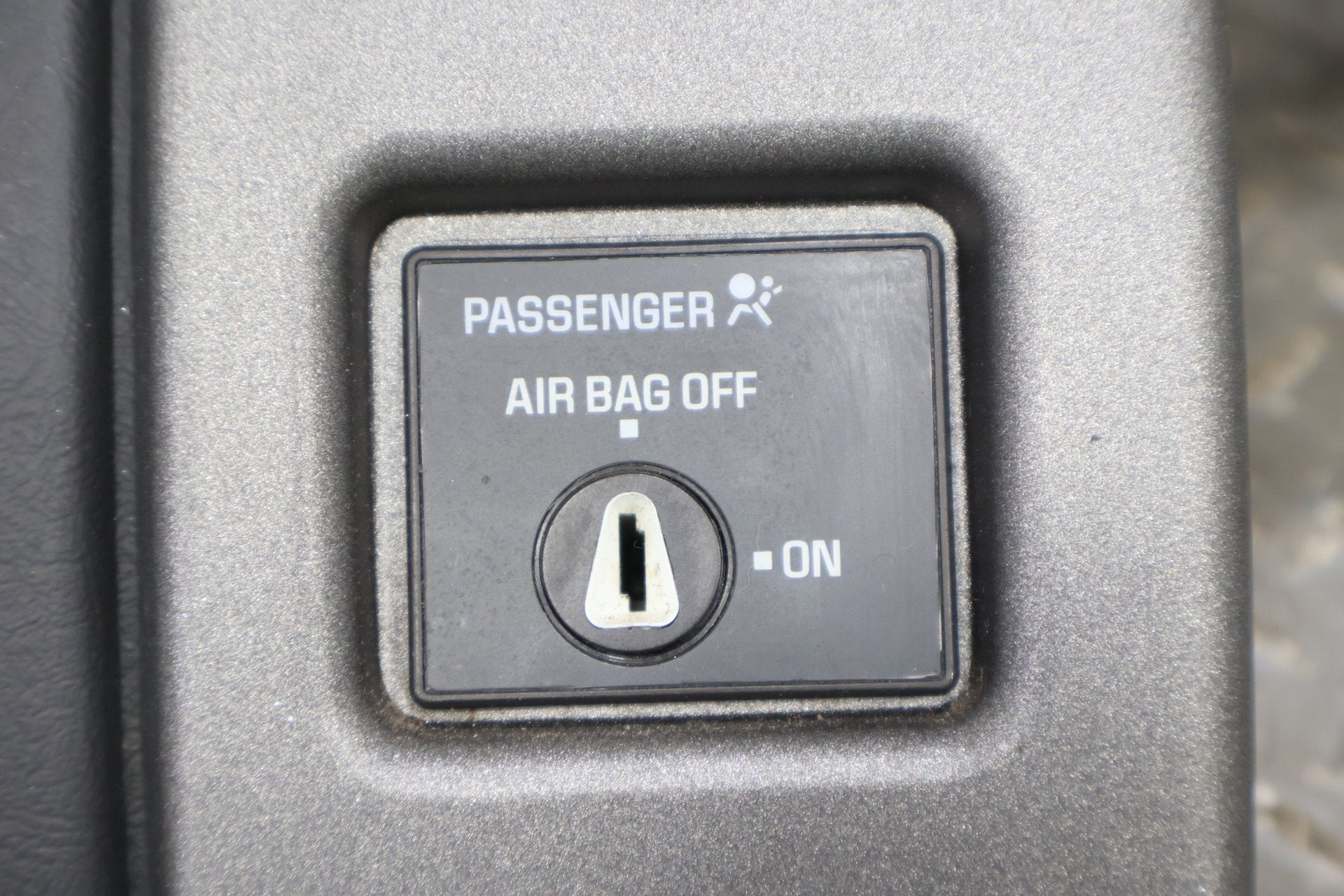 2003 Hummer H2- Dash Vent