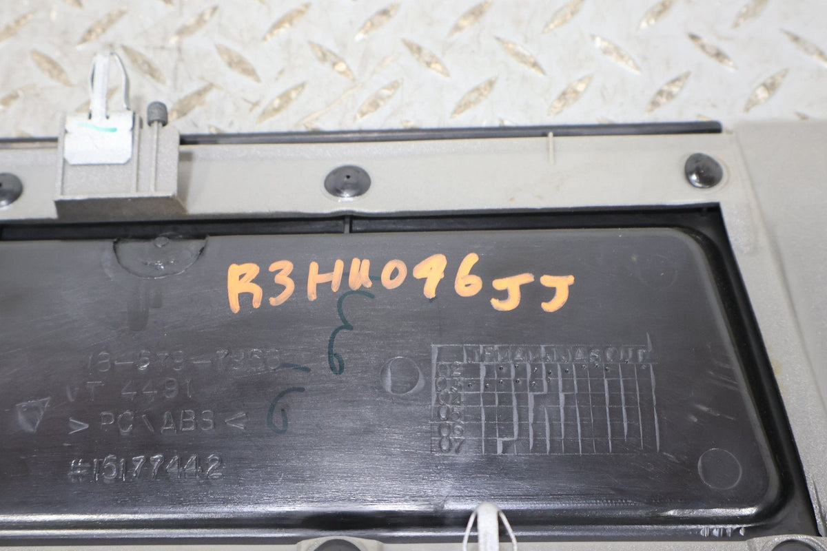 2003 Hummer H2- Dash Vent