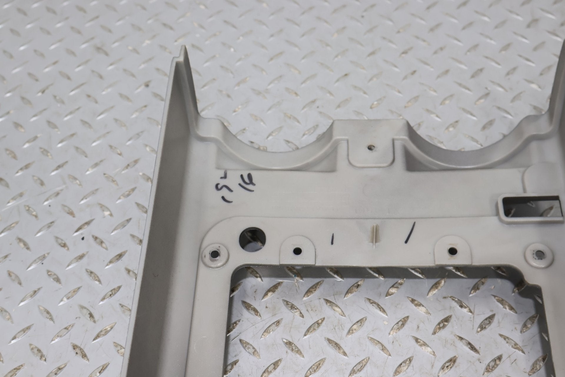 2003 Hummer H2- Front Console