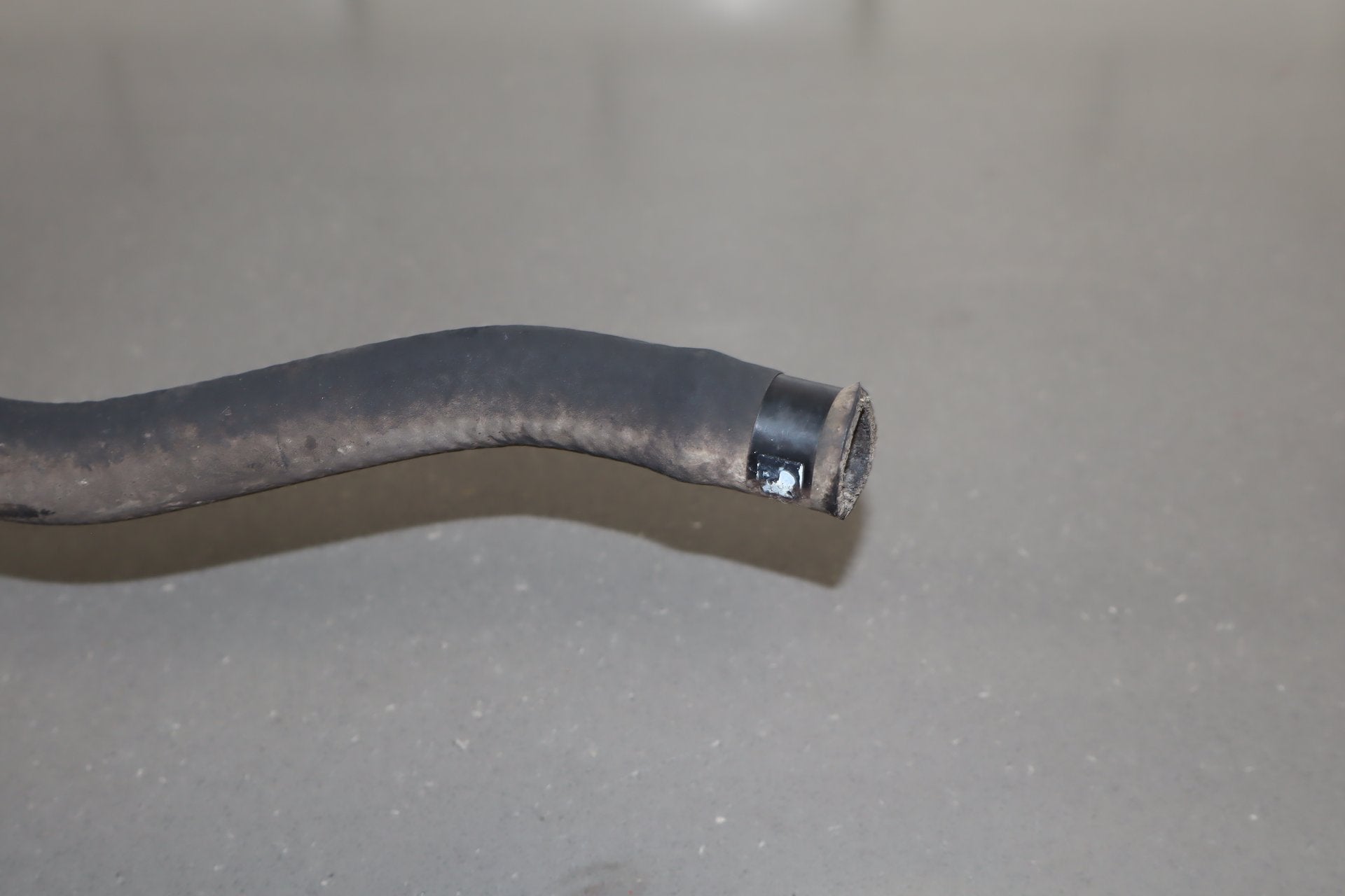 2003 Hummer H2- Fuel Filler Neck 15191438