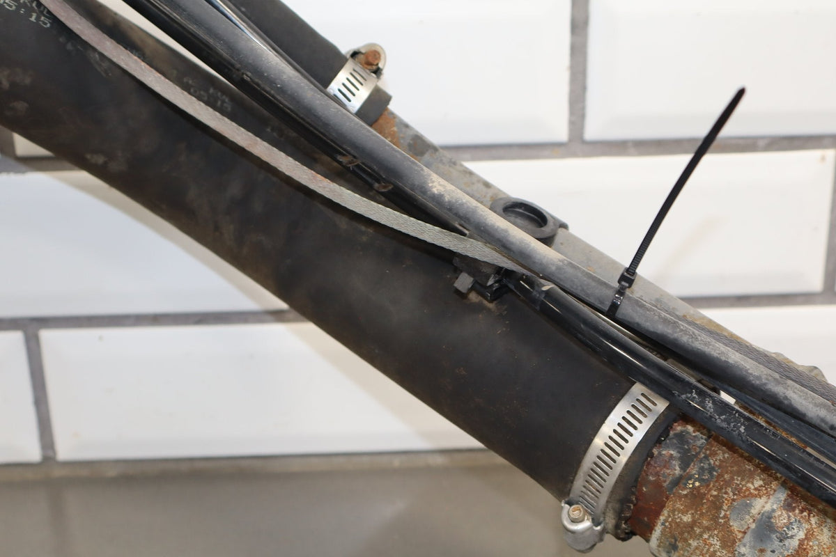 2003 Hummer H2- Fuel Filler Neck 15191438