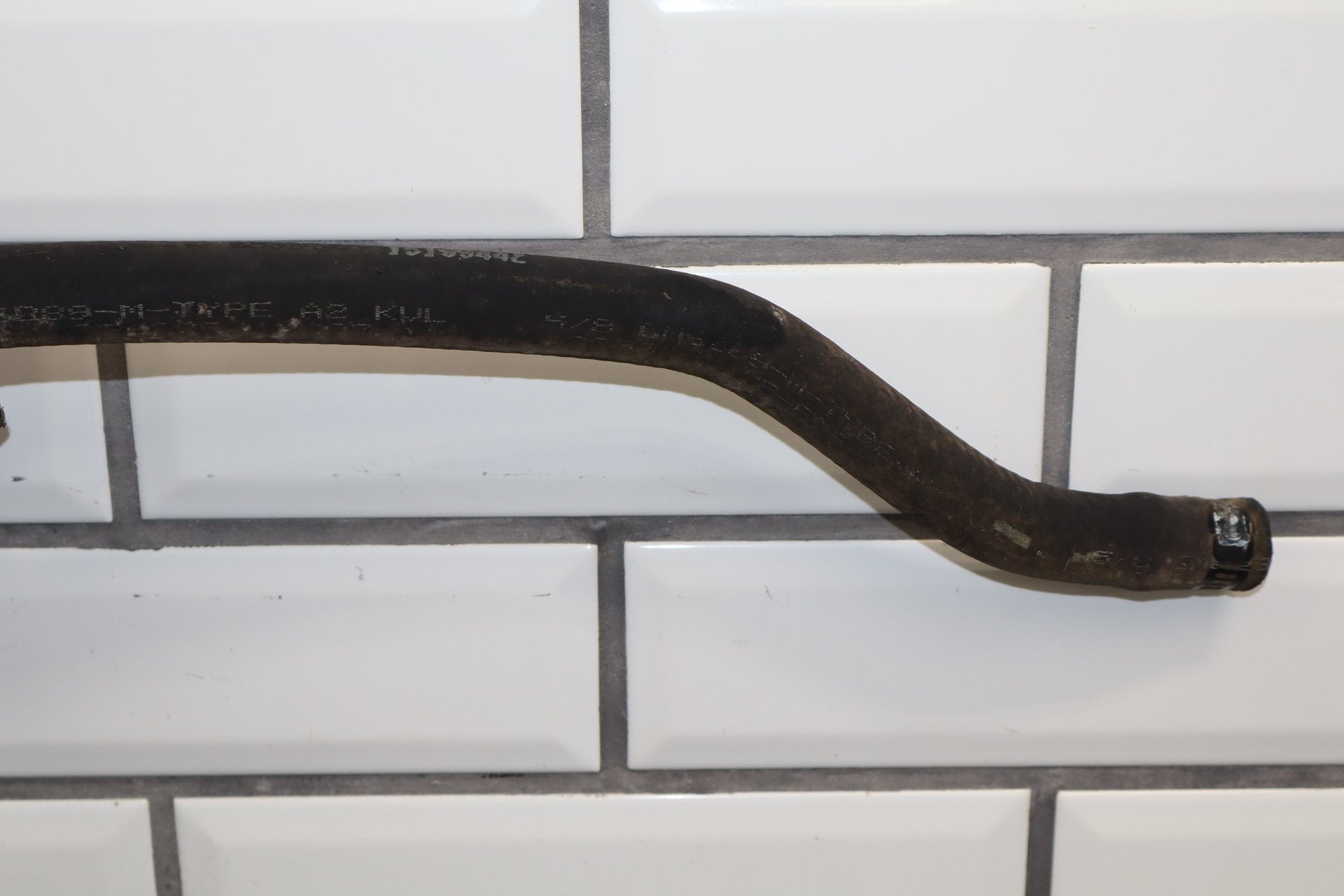 2003 Hummer H2- Fuel Filler Neck 15191438