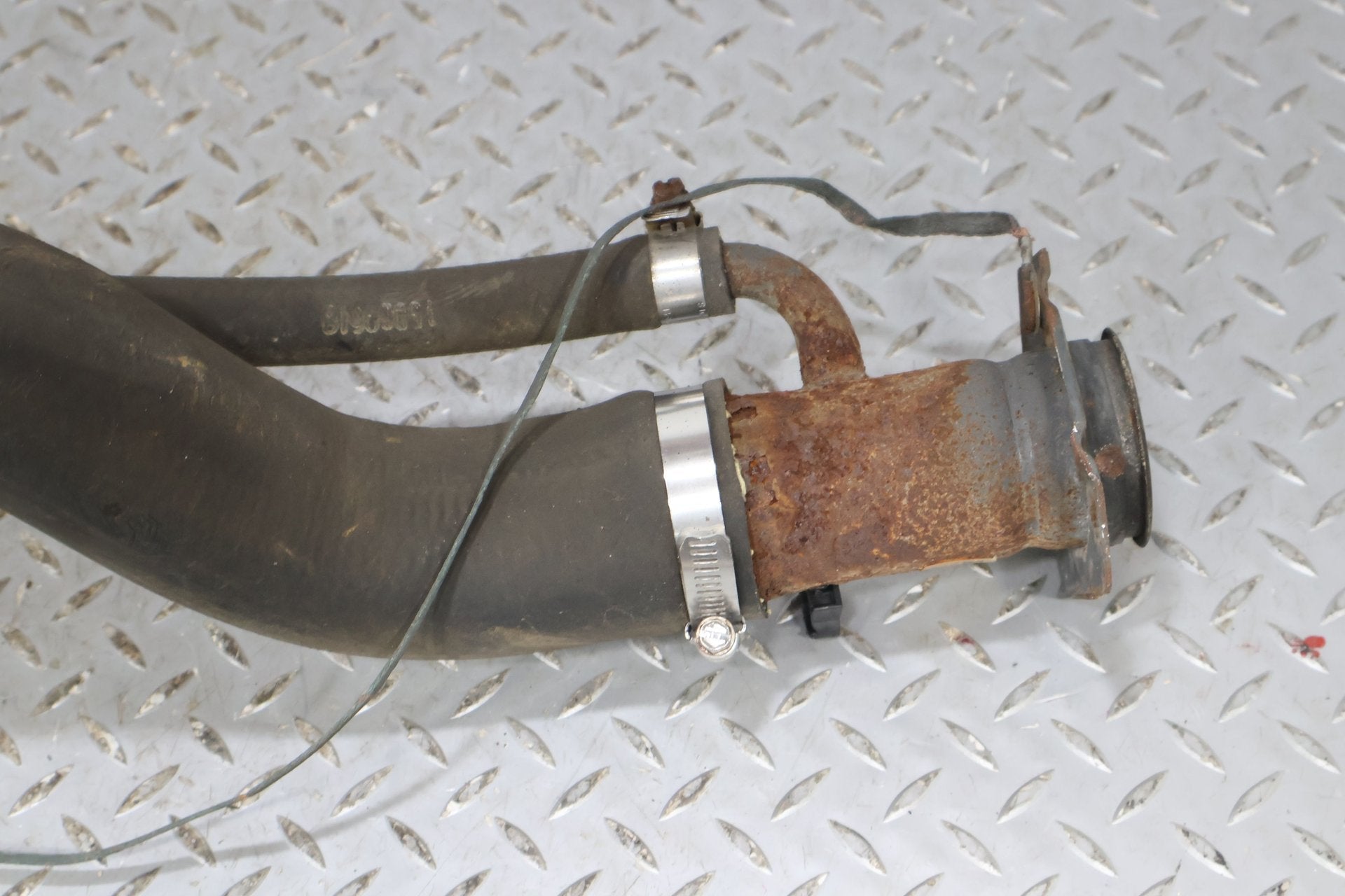 2003 Hummer H2- Fuel Filler Neck