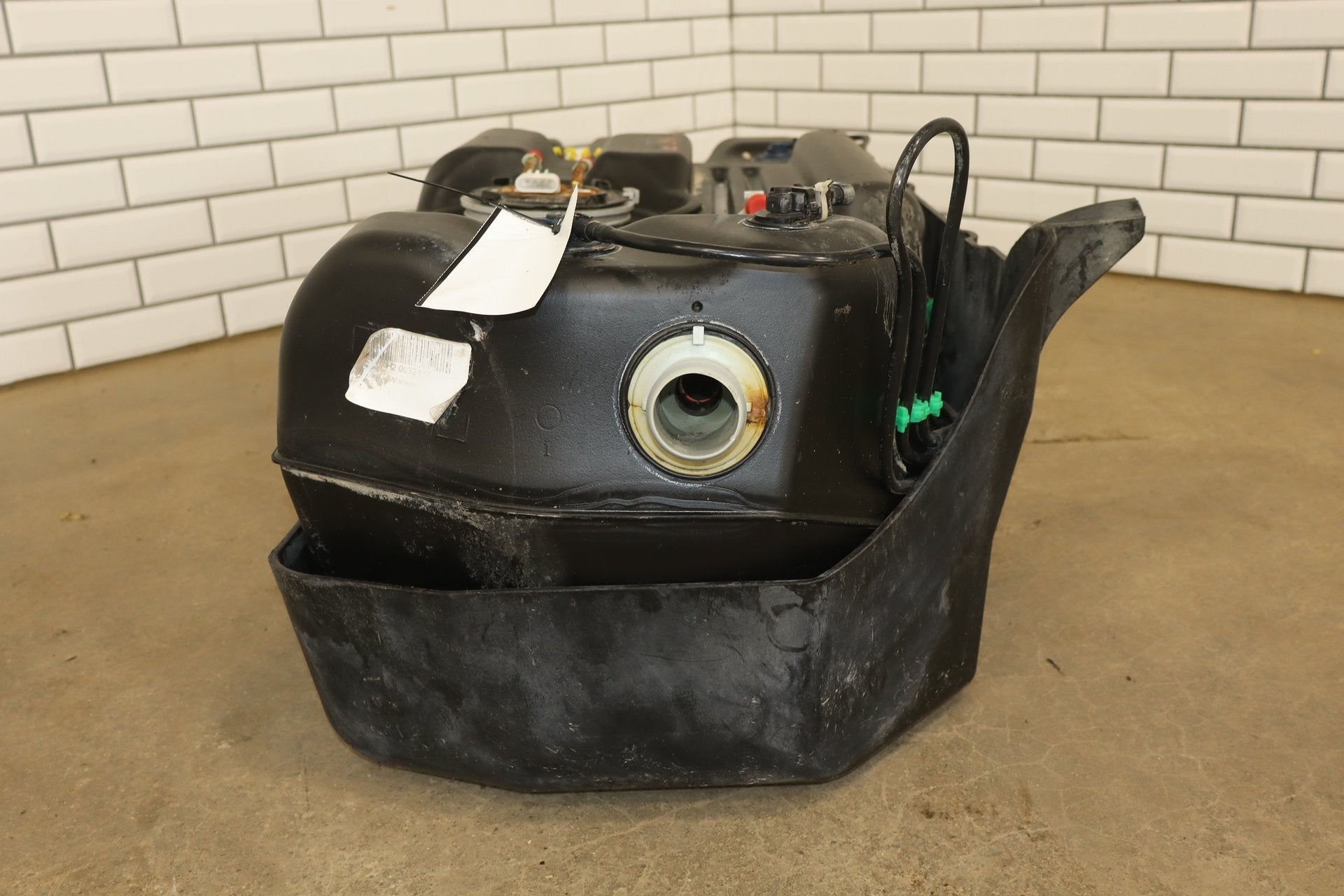 2003 Hummer H2- Fuel Tank 15203679