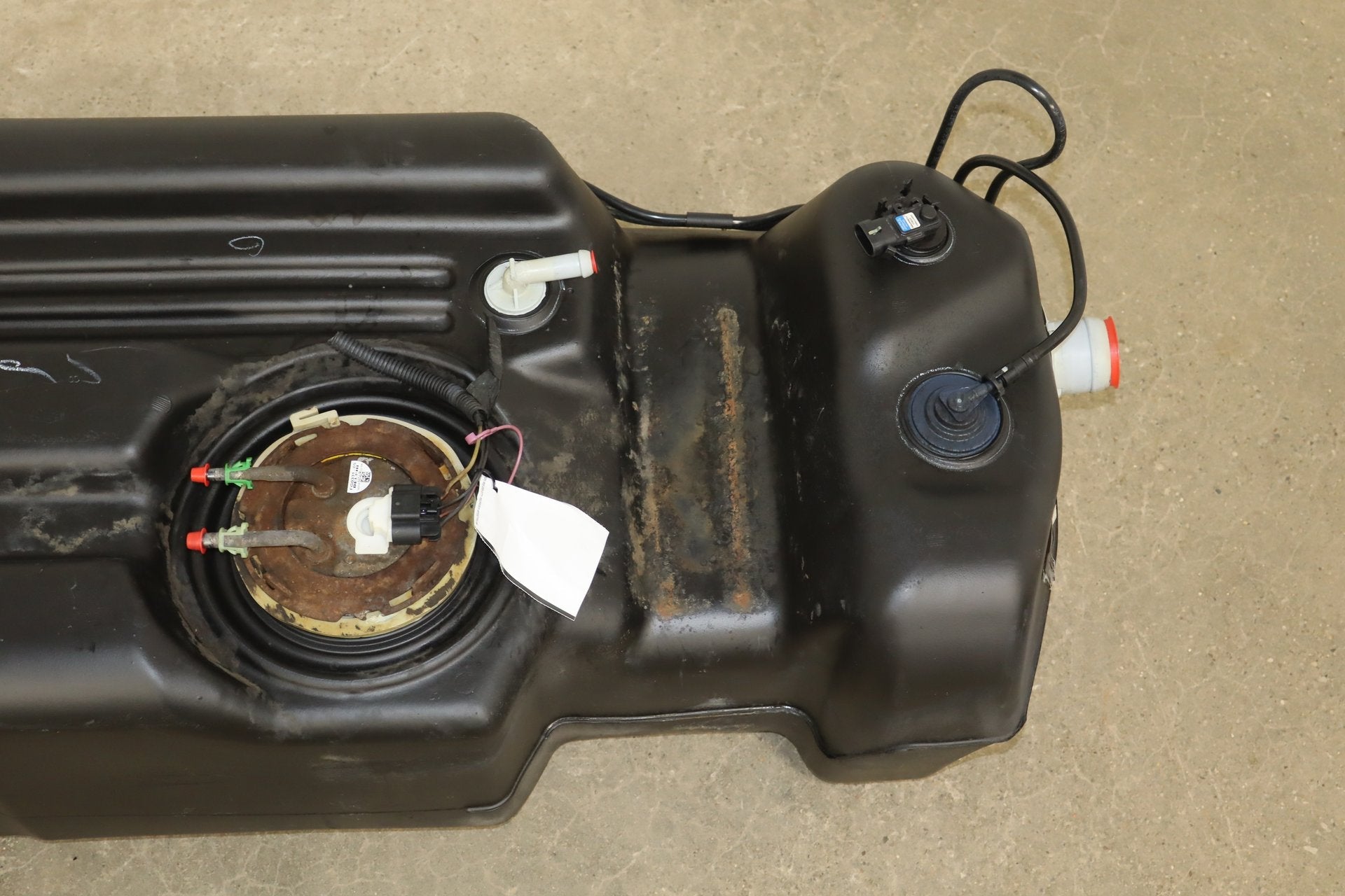 2003 Hummer H2- Fuel Tank 15203679
