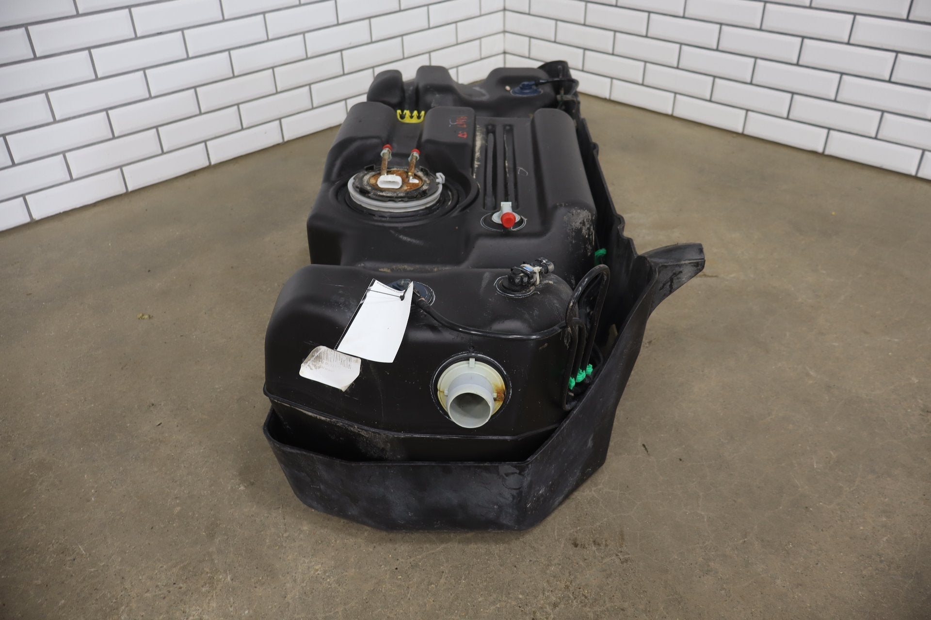 2003 Hummer H2- Fuel Tank 15203679
