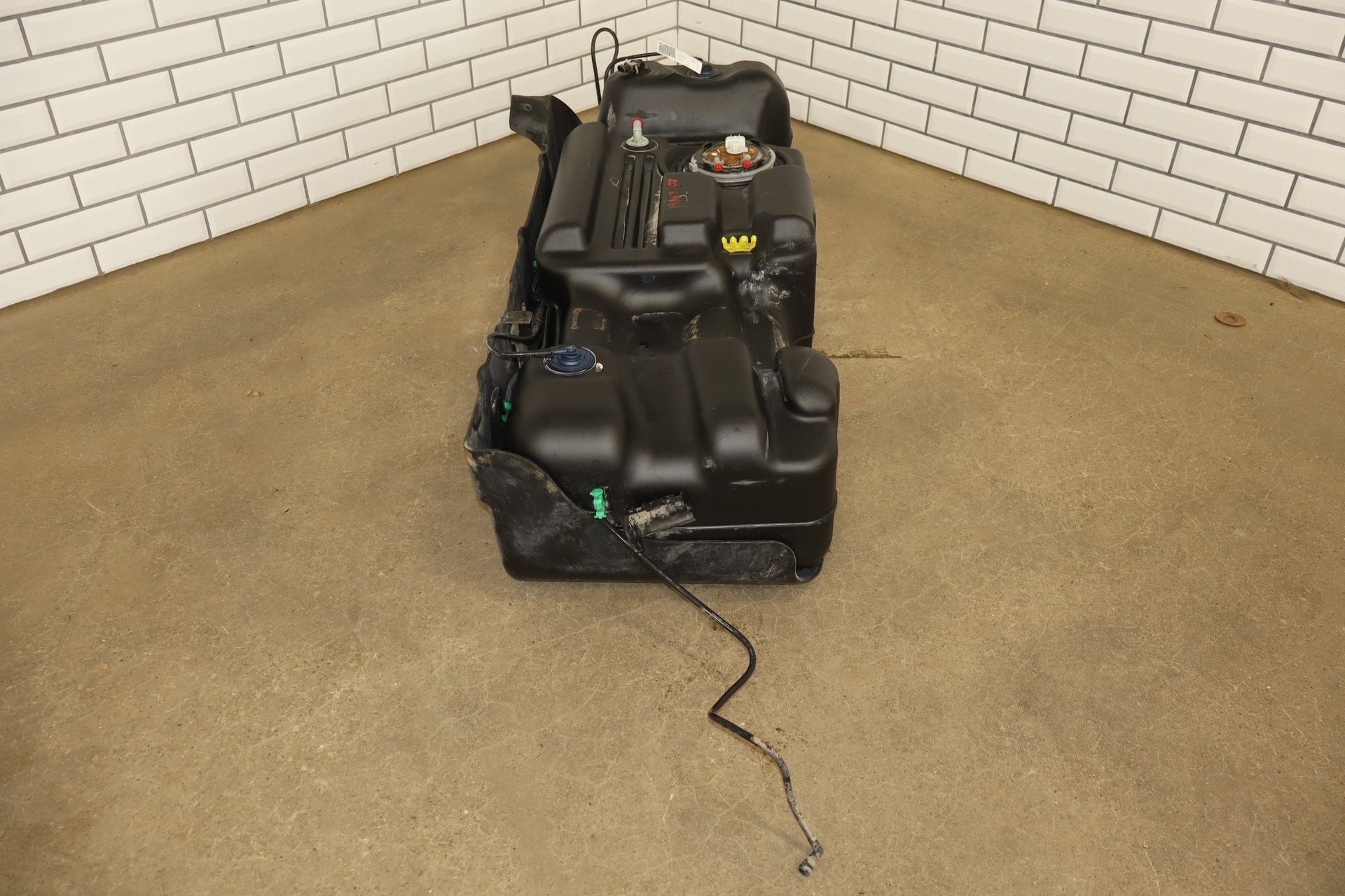 2003 Hummer H2- Fuel Tank 15203679