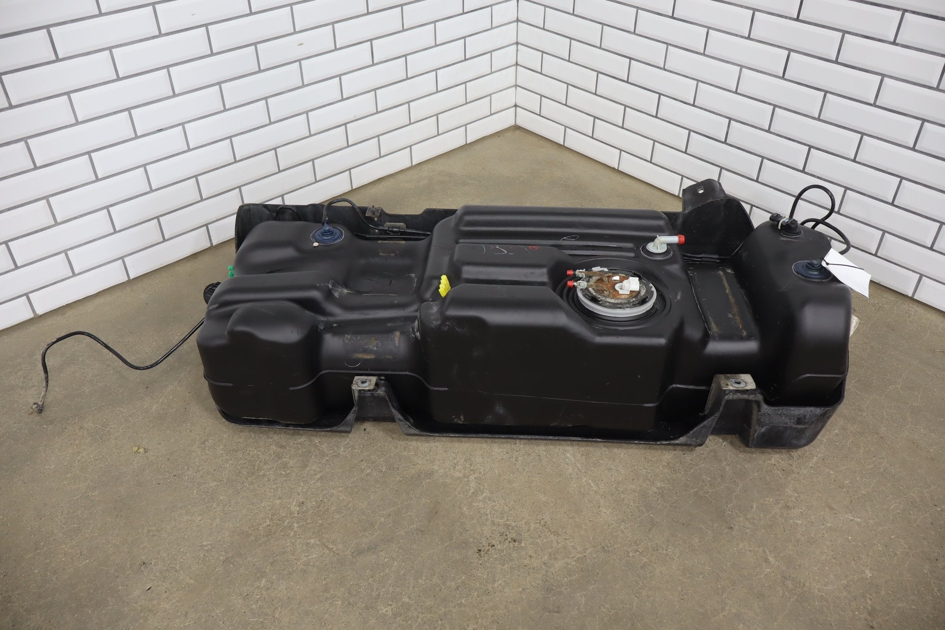 2003 Hummer H2- Fuel Tank 15203679