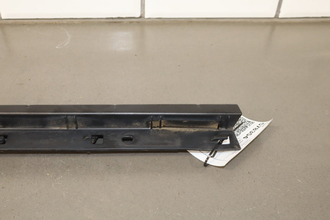 2003 Hummer H2 Left Rear Roof Molding OEM *Cracked Tabs*