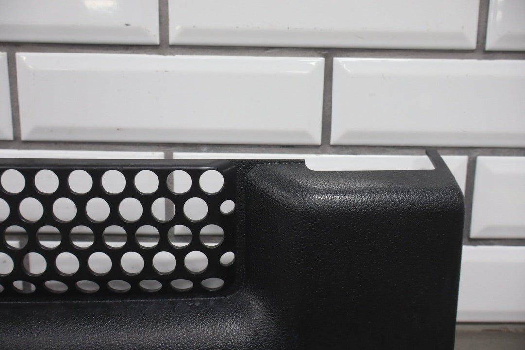 2003 Hummer H2 Lower Radiator Grille OEM