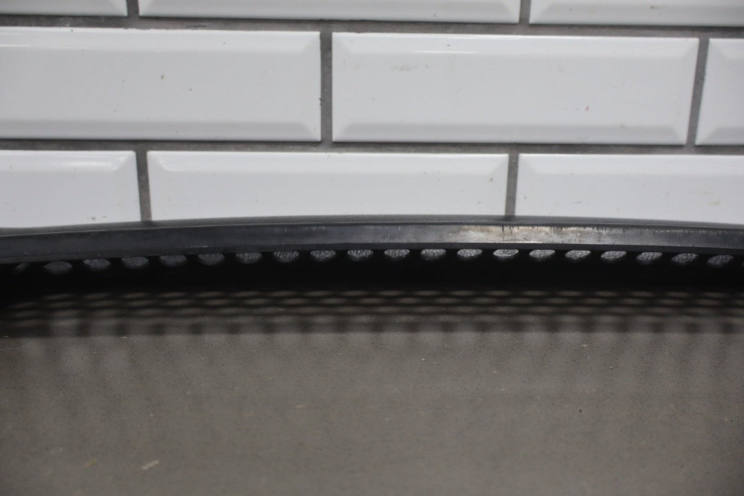 2003 Hummer H2 Lower Radiator Grille OEM