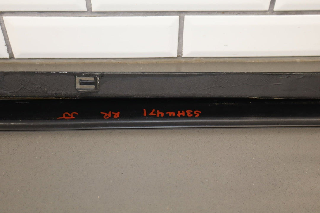 2003 Hummer H2 Right Rear Roof Molding OEM *Cracked Tabs*