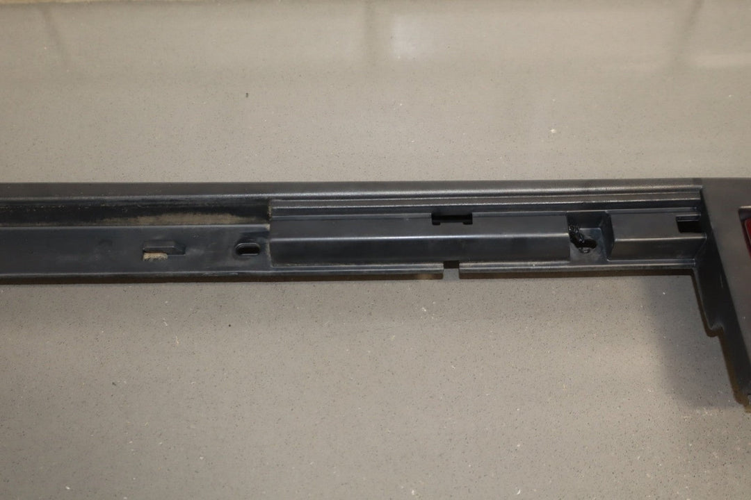 2003 Hummer H2 Right Rear Roof Molding OEM *Cracked Tabs*