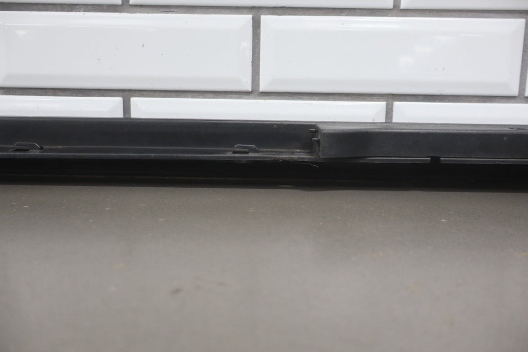 2003 Hummer H2 Right Rear Roof Molding W/Red Light OEM