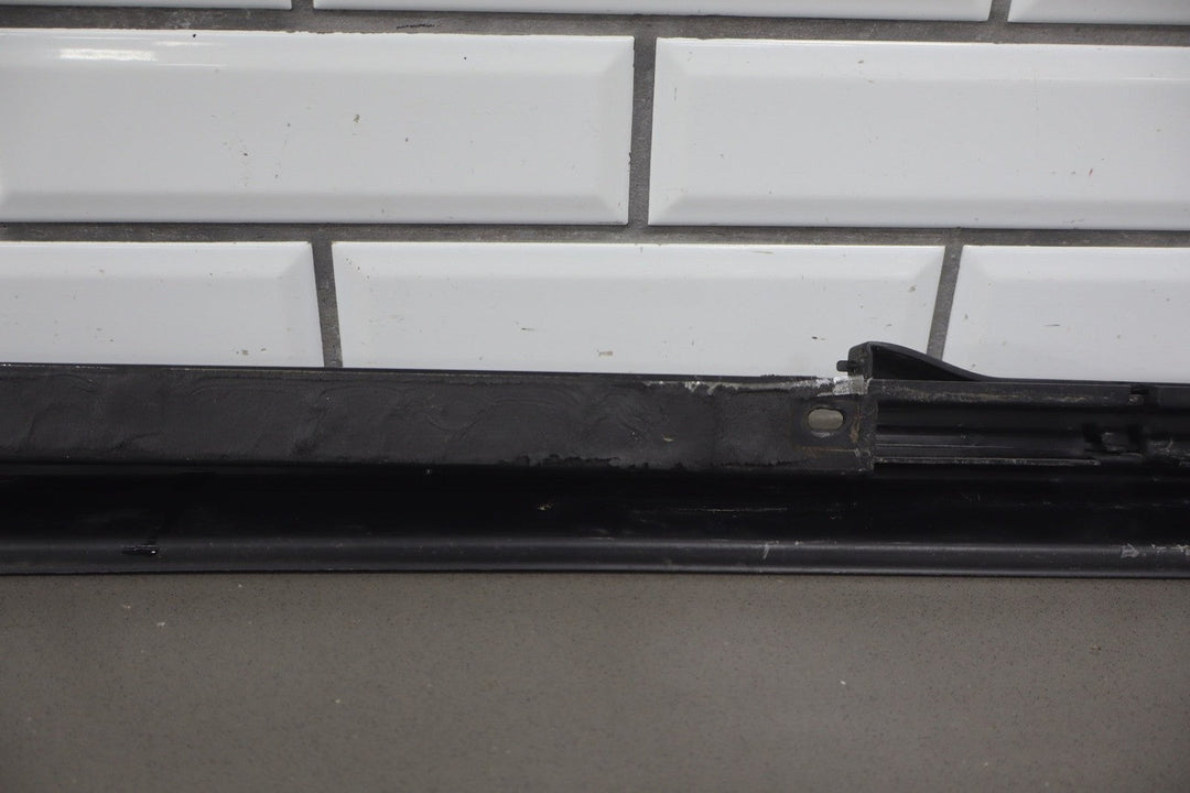 2003 Hummer H2 Right Rear Roof Molding W/Red Light OEM