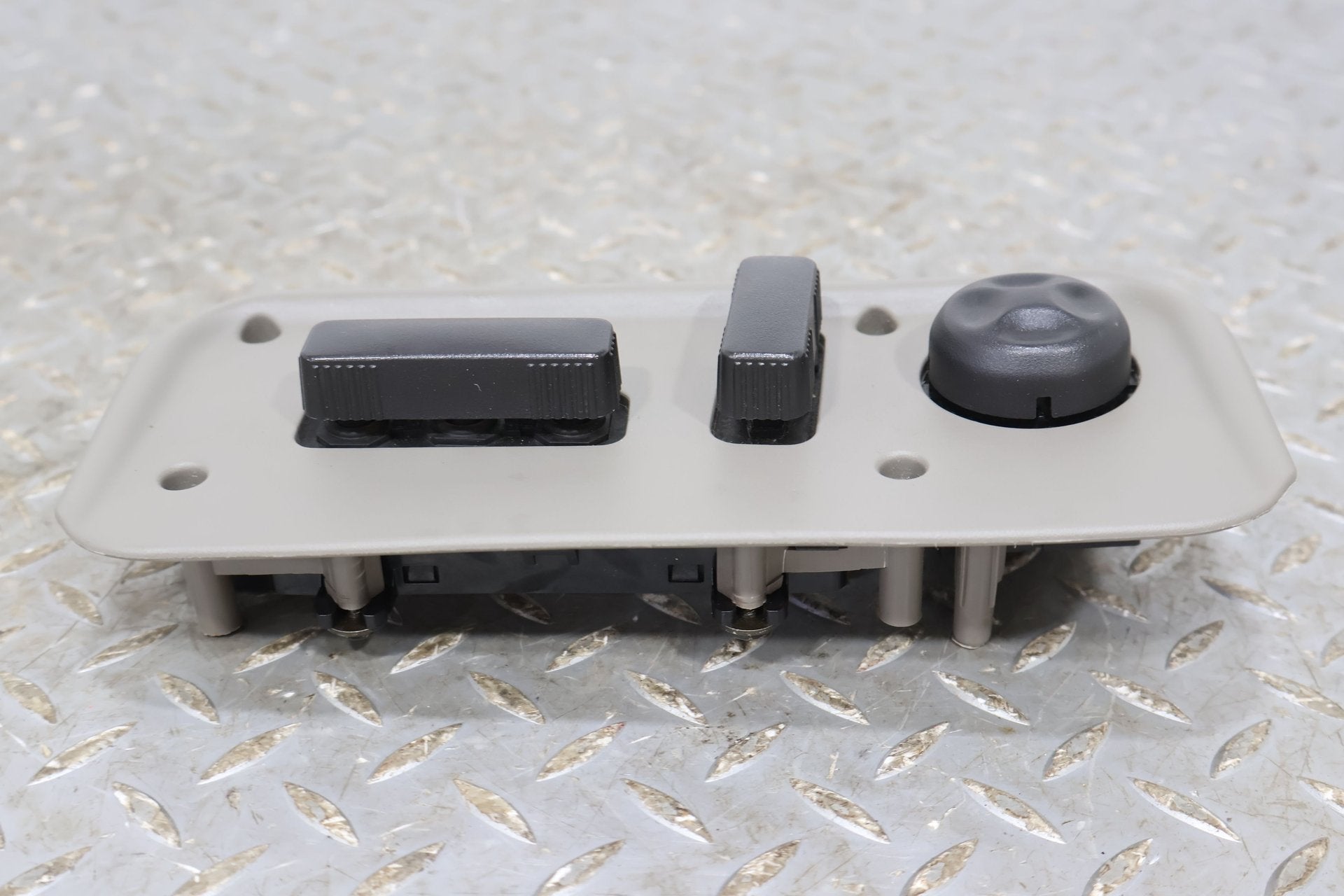 2003 Hummer H2- Seat Switch
