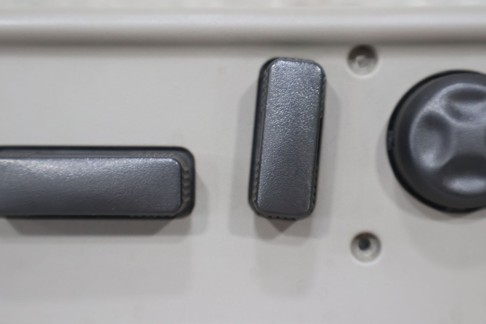 2003 Hummer H2- Seat Switch