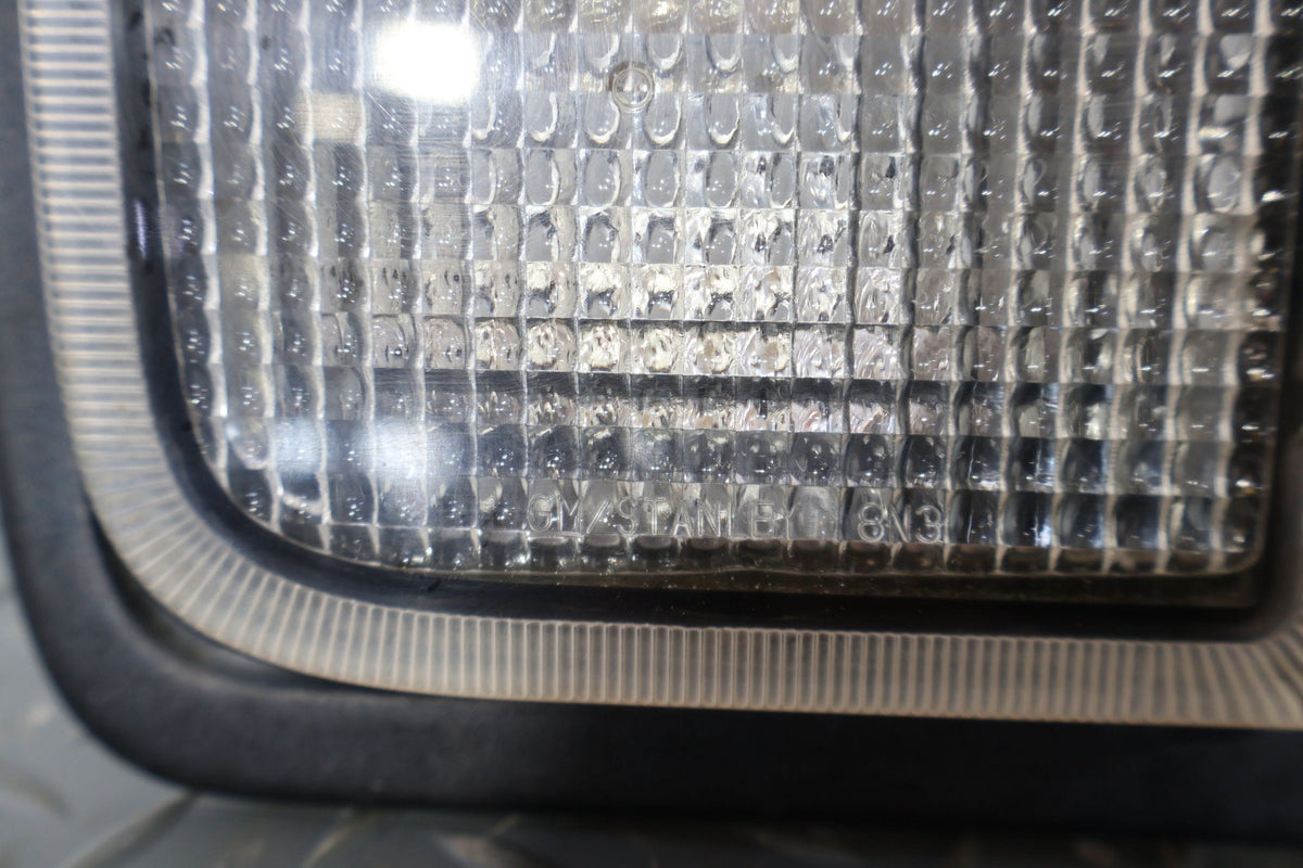 2003 Hummer H2- TAIL LIGHT ASSEMBLY
