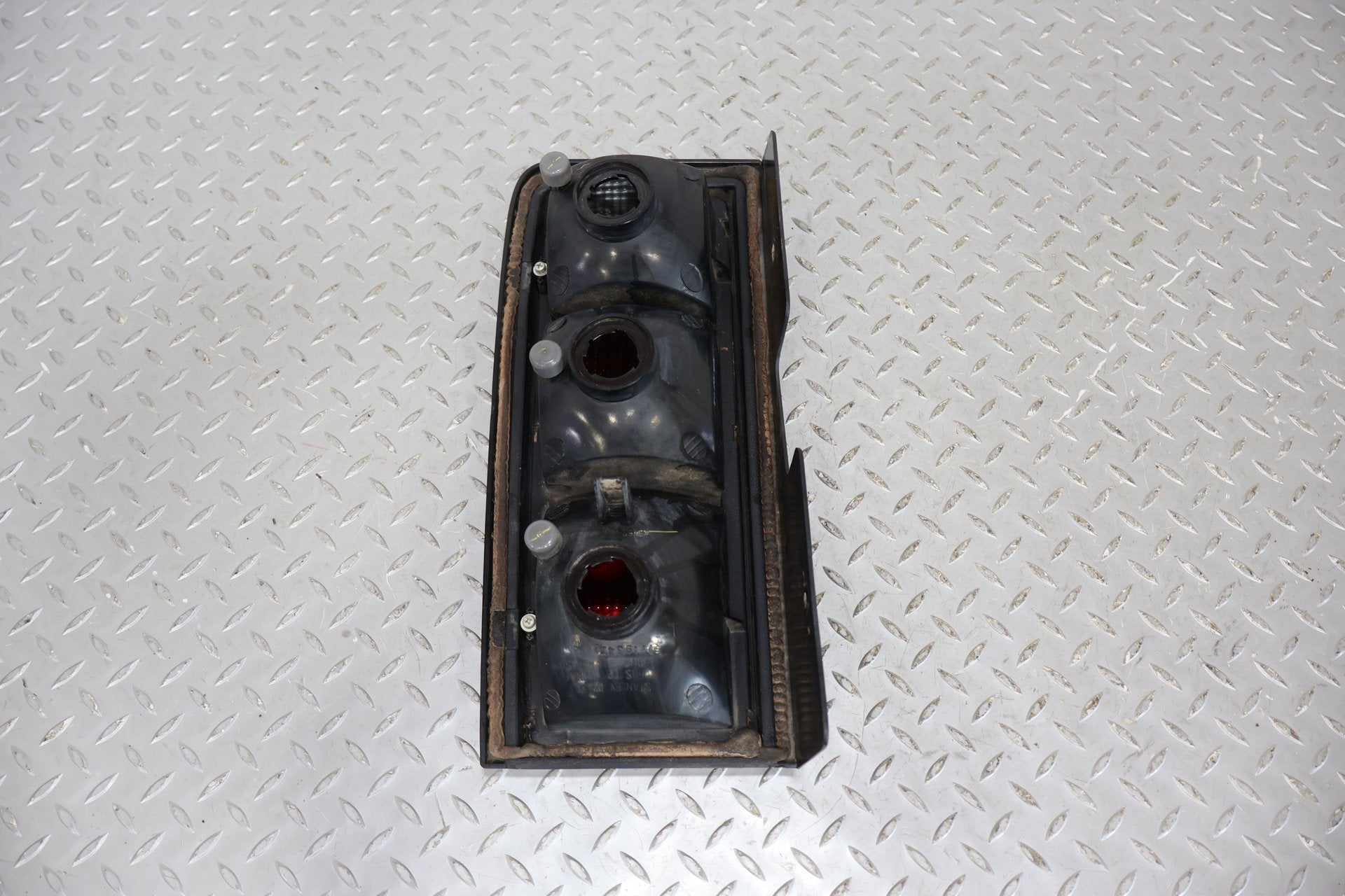 2003 Hummer H2- TAIL LIGHT ASSEMBLY