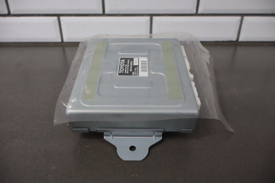 2003 Lexus SC430 Convertible Top Control Module 89720 - 24010 OEM