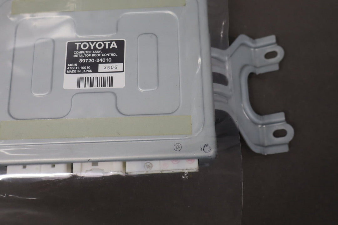 2003 Lexus SC430 Convertible Top Control Module 89720 - 24010 OEM
