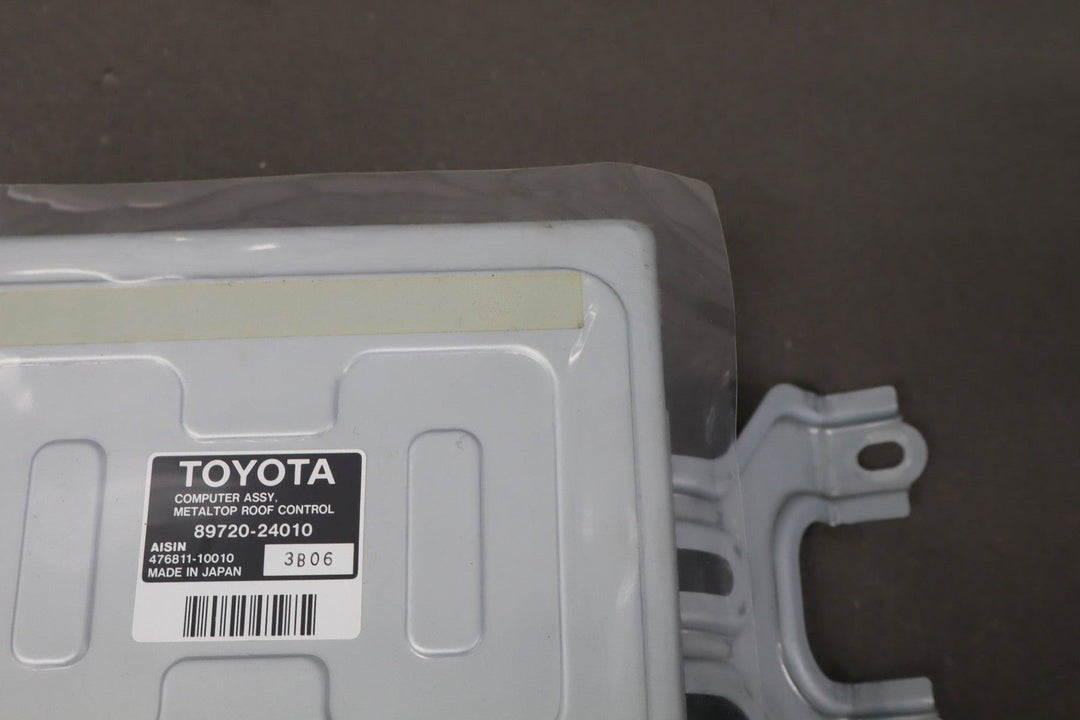 2003 Lexus SC430 Convertible Top Control Module 89720 - 24010 OEM
