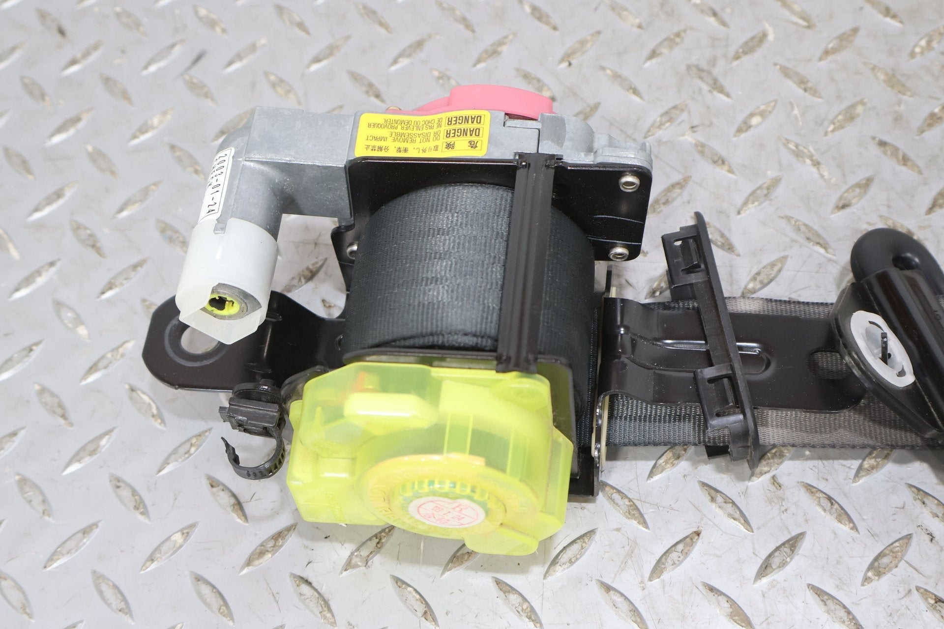 2003 Mazda MX-5 Miata- Front Seat Belt