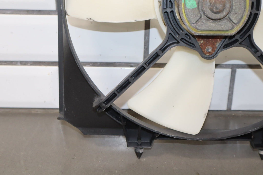 2003 Mazda MX - 5 Miata NB 1.8L Gasoline Cooling Fan BP4W15025