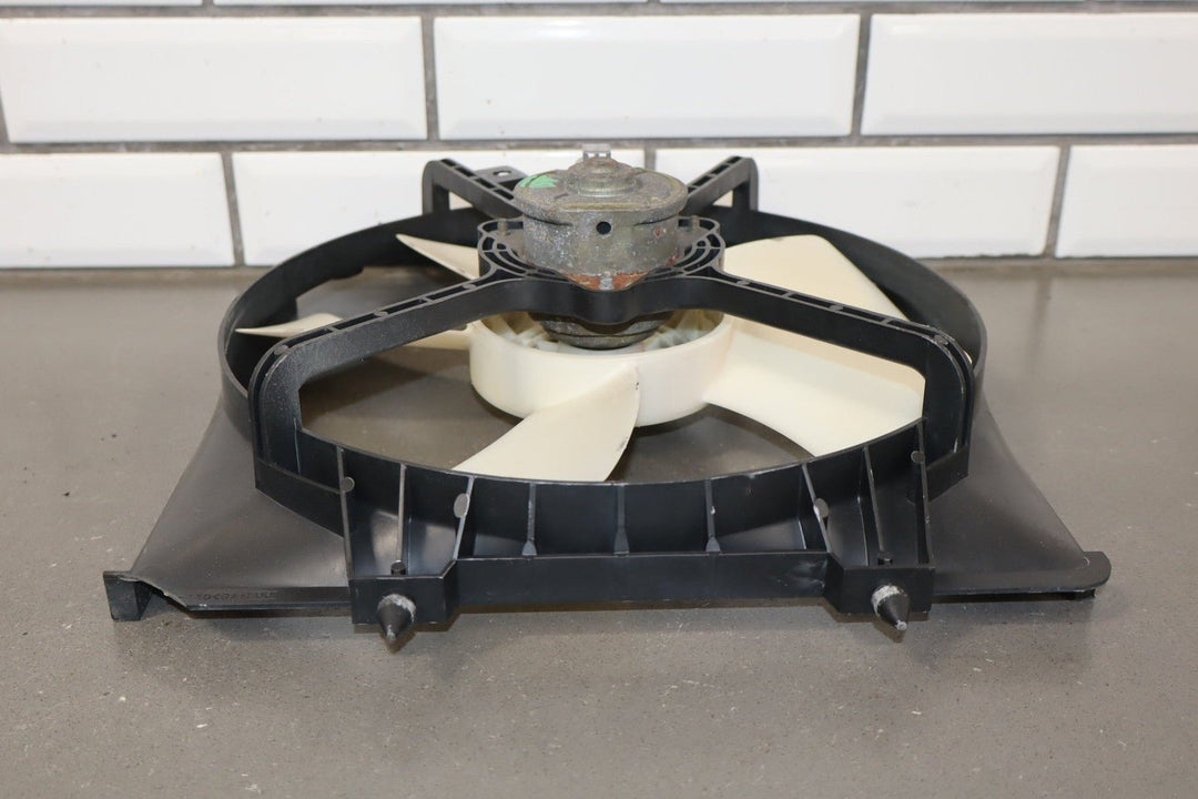 2003 Mazda MX - 5 Miata NB 1.8L Gasoline Cooling Fan BP4W15025
