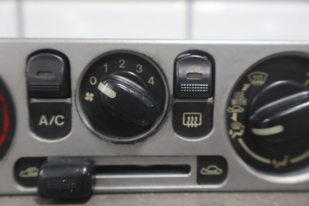 2004 - 2005 Mazda MX - 5 Miata NB2 - Climate Control