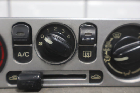 2004 - 2005 Mazda MX - 5 Miata NB2 - Climate Control