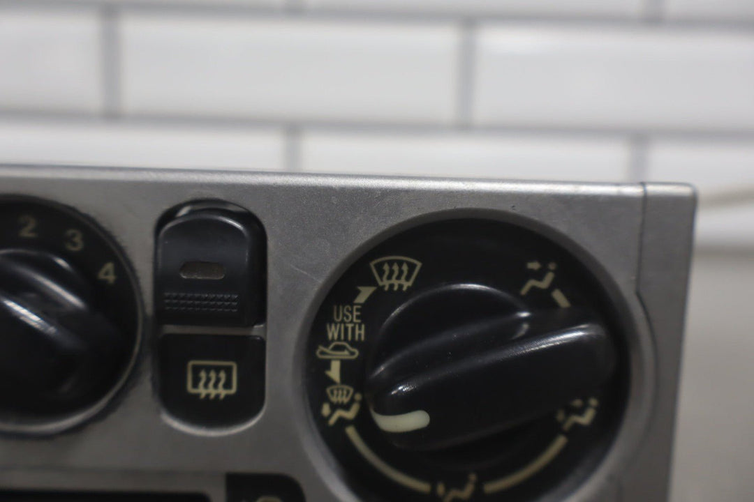 2004 - 2005 Mazda MX - 5 Miata NB2 - Climate Control