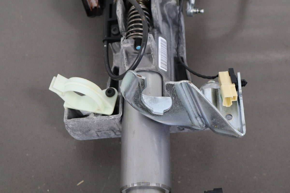 2004-2005 Ram 1500 Steering Column 05057397AD