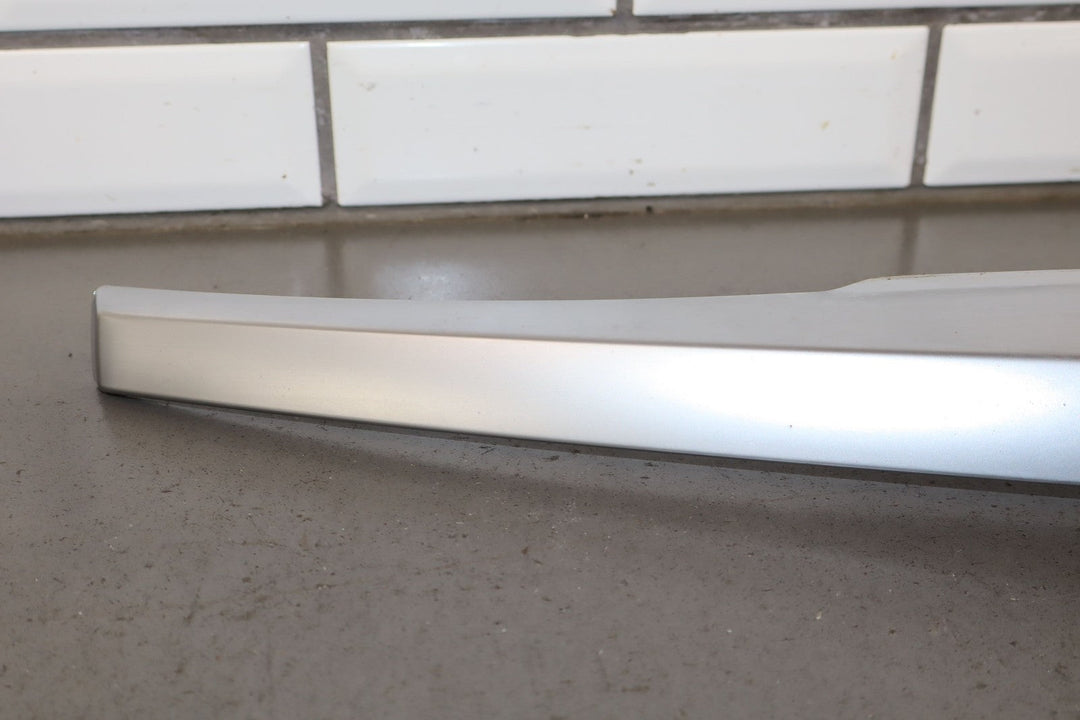 2004 - 2006 Chevy SSR OEM Grille Spear W/Weathered Bowtie *Cracked*